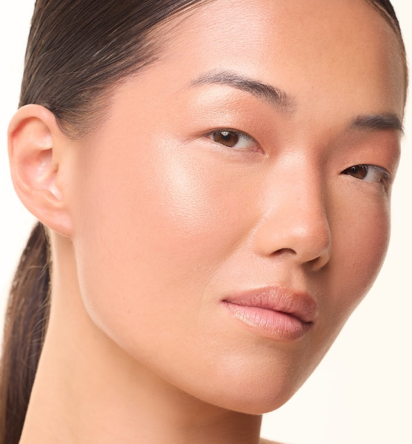 Light & Go Bronzer| Highlighter Stick- MM045